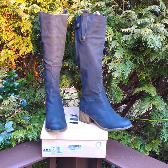 Shoes - AMS Confidence Tall Boots - Like NEW